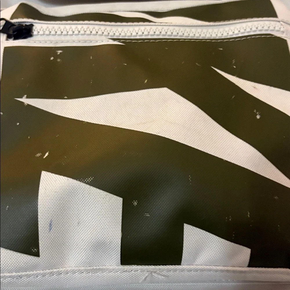 Nike utility Beige Backpack with Mesh Straps - Picture 3 of 6
